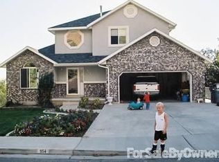 954 N Grove Dr, Pleasant Grove, UT 84062