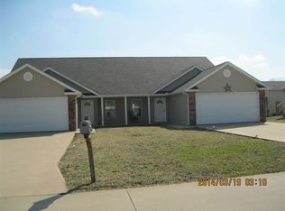 186 China Blue Ln, Cape Girardeau, MO 63701