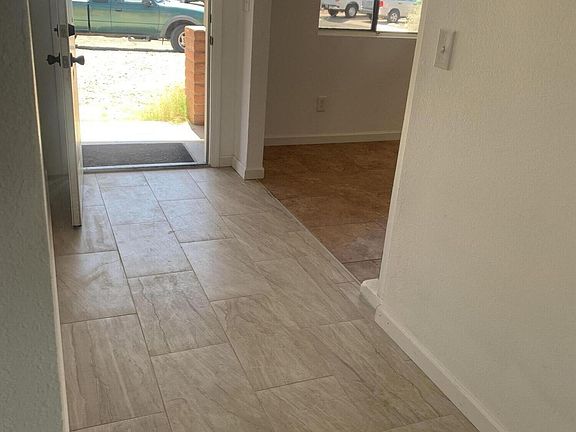 2nd image of 7562 N Placita De Teresa