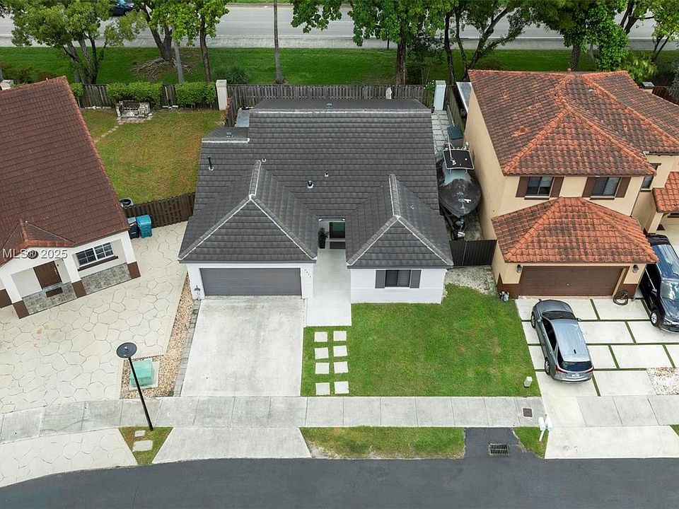 7411 SW 157th Ct, Miami, FL 33193 | Zillow