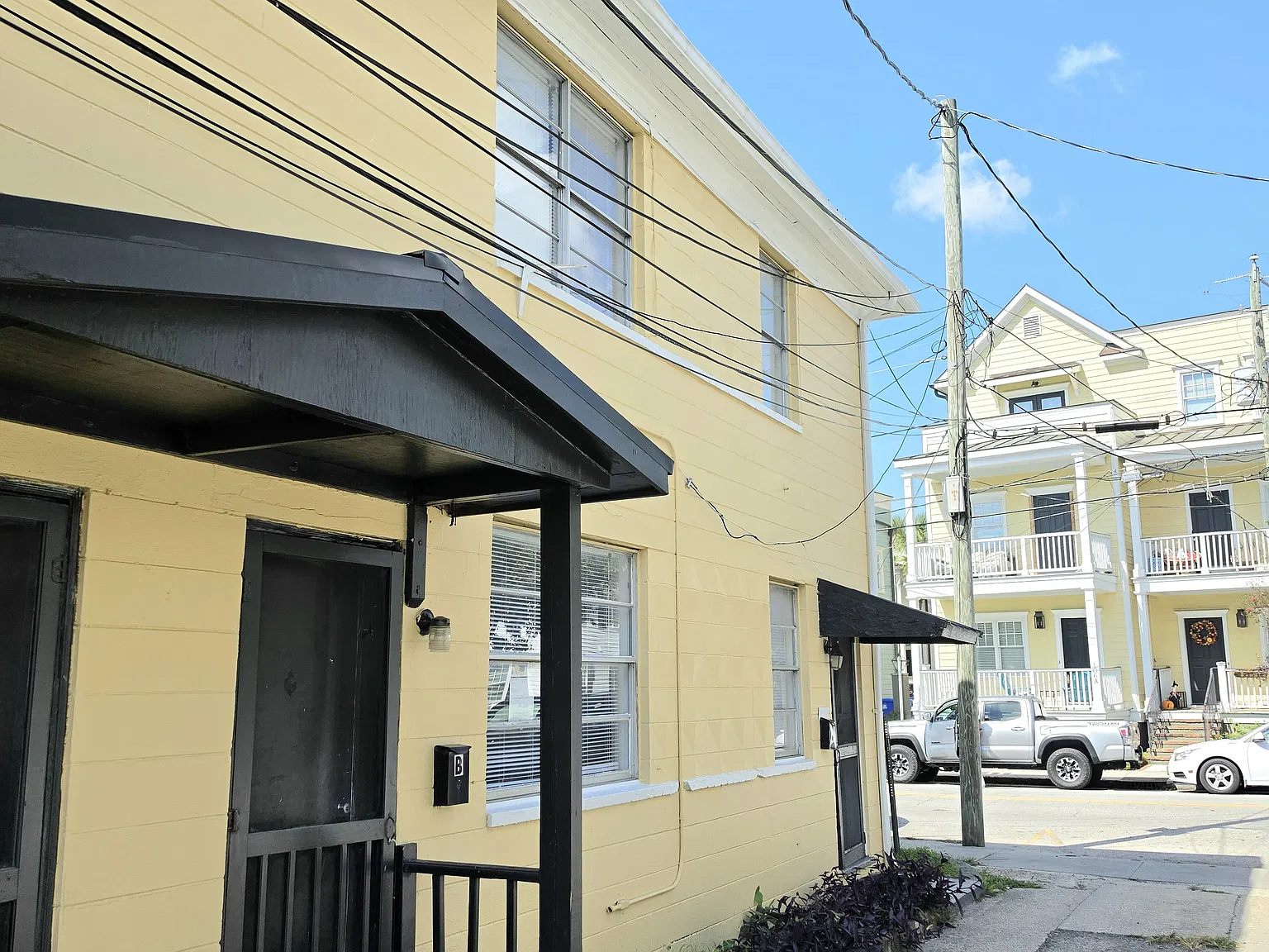 2 bed, 900 sqft, $1,800 — Photo 4
