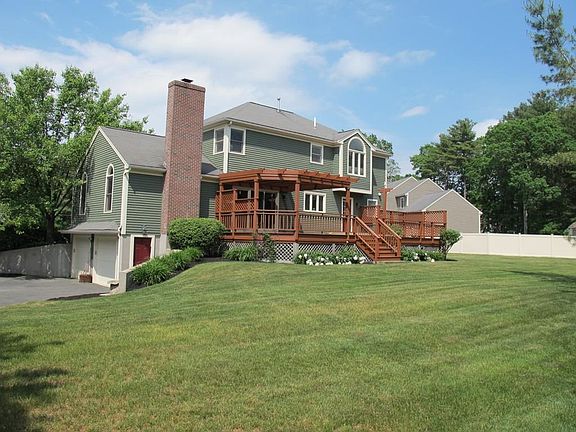 3rd image of 3 Amber Ln