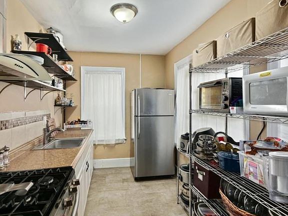 2nd image of 277 W Tulpehocken St