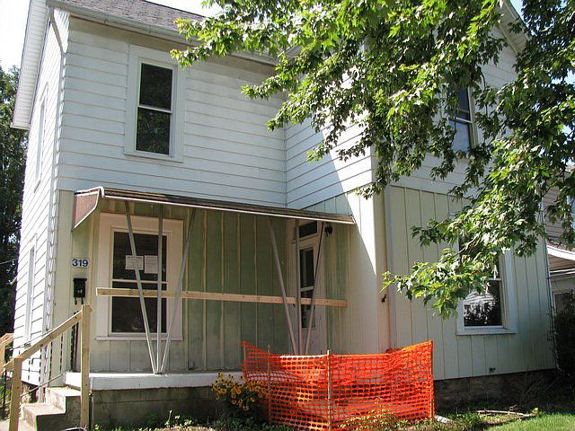 1st image of 319 W Church St