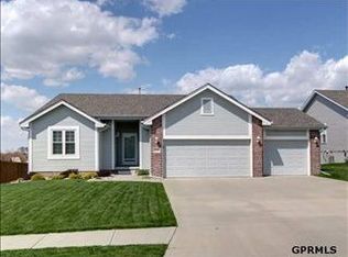 21898 Bobwhite Ave, Gretna, NE 68028