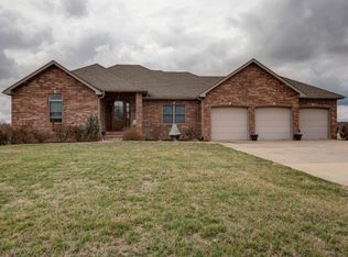 275 Secret Spring Dr, Ozark, MO 65721