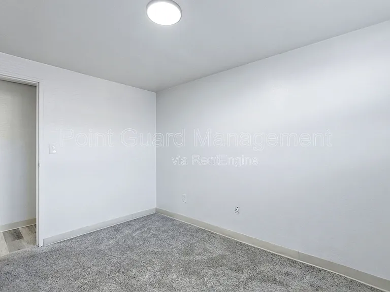3309 S Jefferson Ave — Photo 33