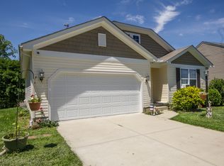 2 S Ridge Dr, Amelia, OH 45102