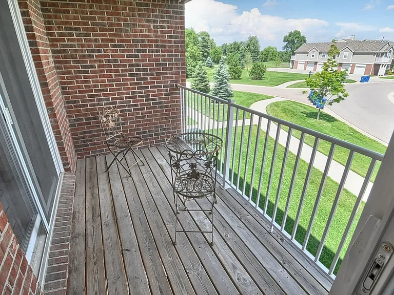 Ashford Apartments — Photo 62