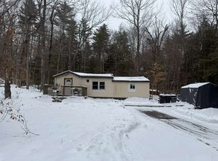 70 Cedar Dr, Center Barnstead, NH 03237