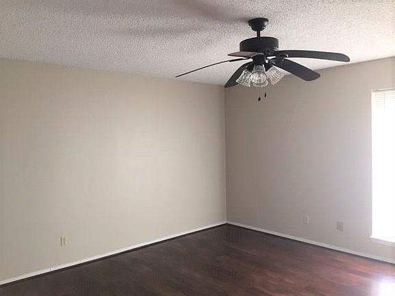5th image of 106 Brentwood Cir