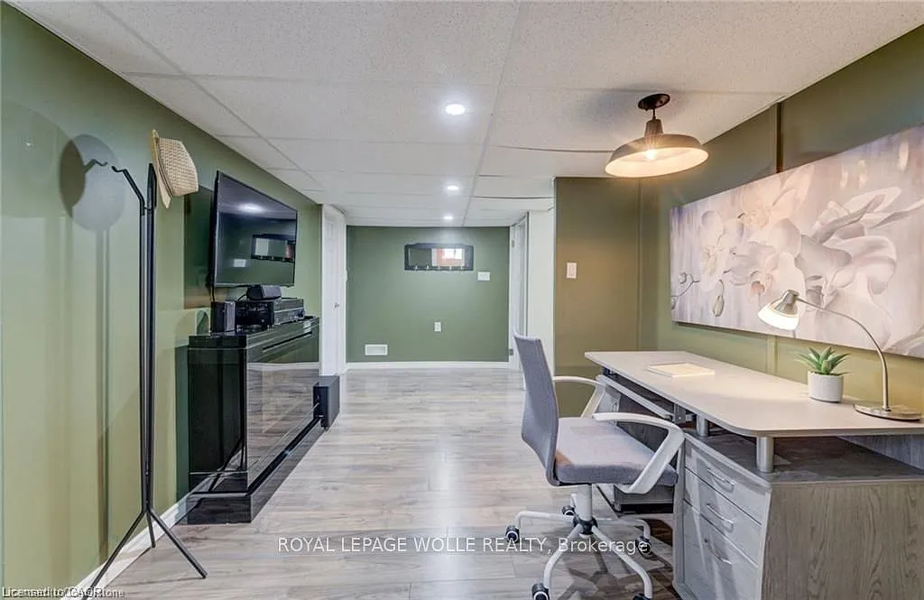 2 bed, $1,950 — Photo 3