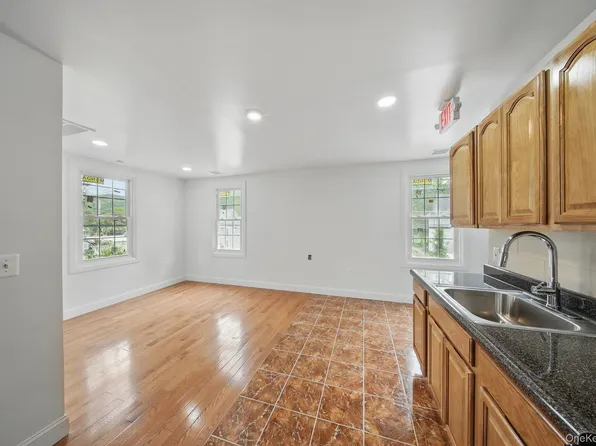 14 Yankee Pl, Ellenville, NY