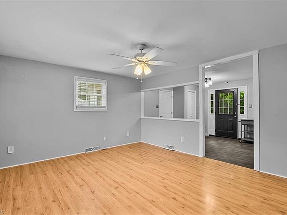 5th image of 5479 Kimberly Ln