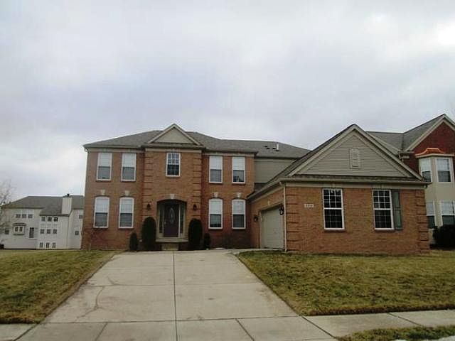 1st image of 6919 Lakeway St