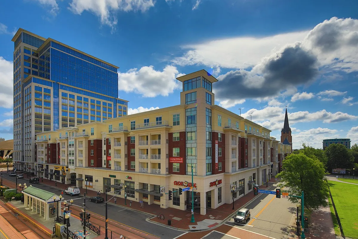 Building Photo - Attain Downtown East