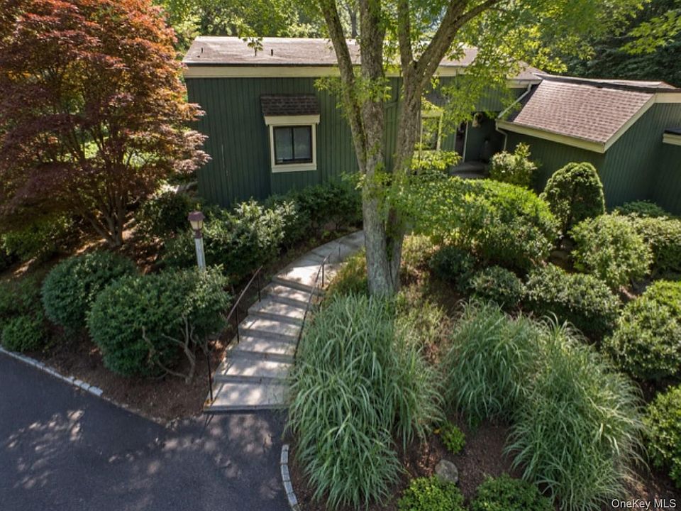 1st image of 40 Heritage Hills #A