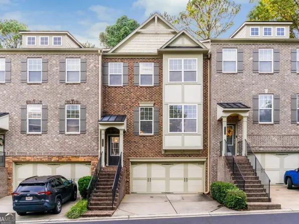 2074 Cobblestone Cir, Atlanta, GA 30319