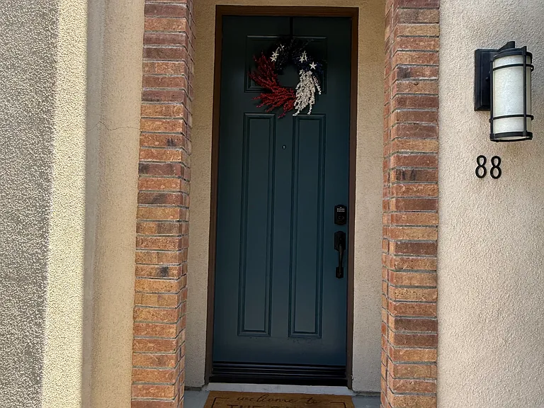 547 W Foothill Blvd #88 — Photo 1