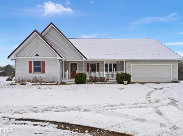 6735 Martin Rd, Imlay City, MI 48444