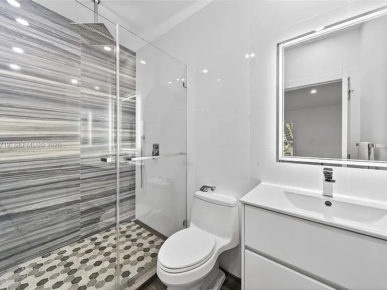 10142 SW 79th Ave — Photo 47