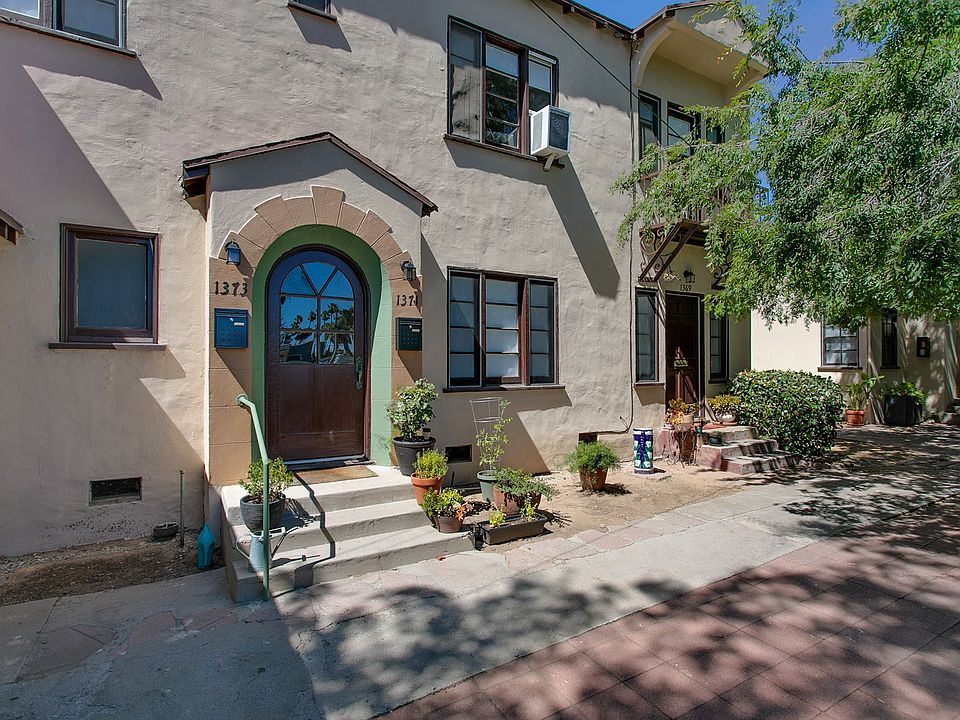 1st image of 1373 N Mentor Ave