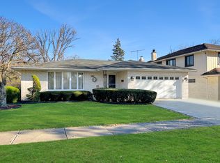 2627 Somerset Dr, Westchester, IL