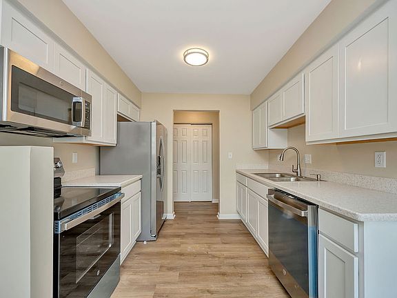 5th image of 1570 Gelhot Dr APT 112