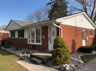 31529 Fairfax St, Livonia, MI 48152