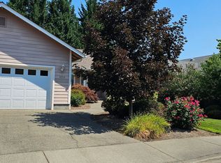 1850 SW J St, Grants Pass, OR 97526