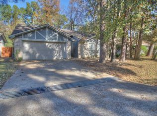 86 N Woodstock Circle Dr, Spring, TX 77381