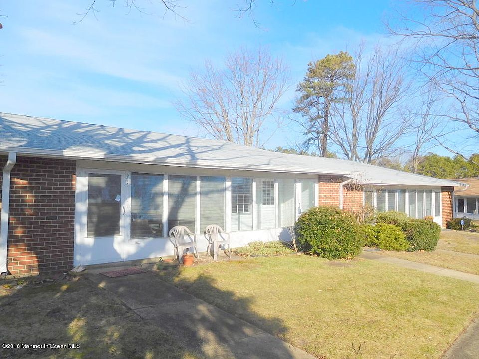 1st image of 949B Aberdeen Dr