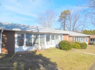 949B Aberdeen Dr, Lakewood, NJ