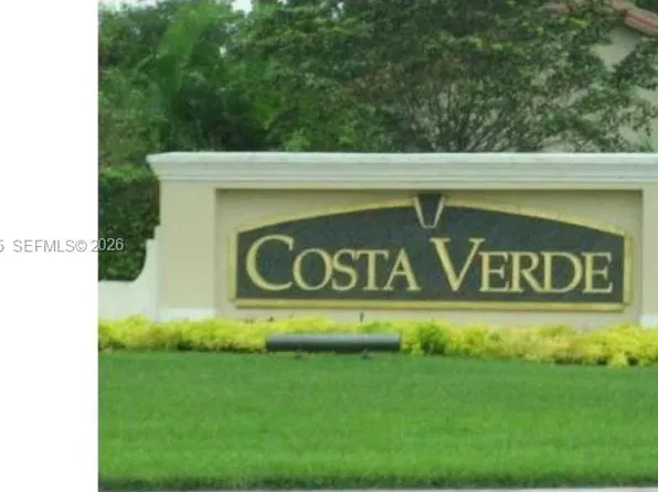 9921 NW 31st St, Doral, FL 33172