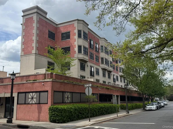 101 Sheldrake Place #20, Mamaroneck, NY 10543