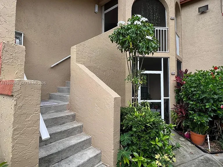 8657 SW 5th St #205 — Photo 3