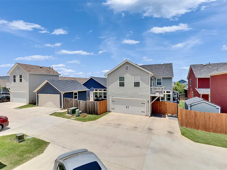 371 Ferrule Dr #B — Photo 3
