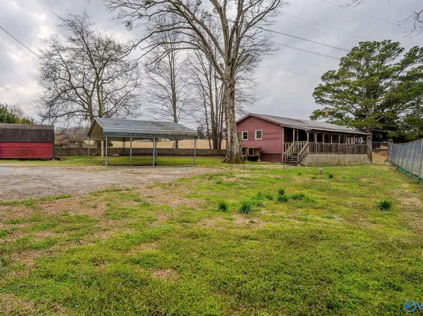 554 County Road 206, Danville, AL 35619