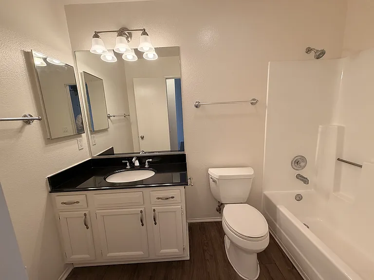 2843 C St #2 — Photo 9