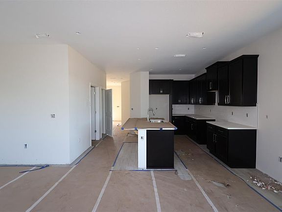 5th image of 5192 Center Lake Ranch Blvd