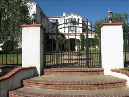 2nd image of 18437 Oak Park Dr