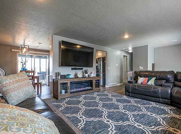 5th image of 4914 W Elaine Dr
