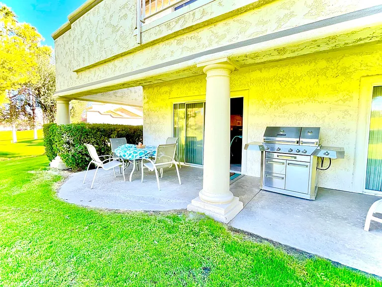 363 Desert Falls Dr E — Photo 16