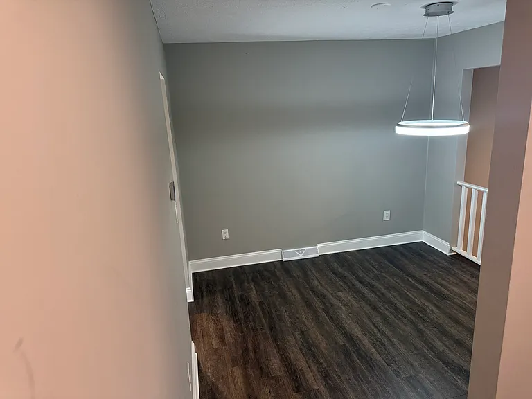 1032 S Court St — Photo 7