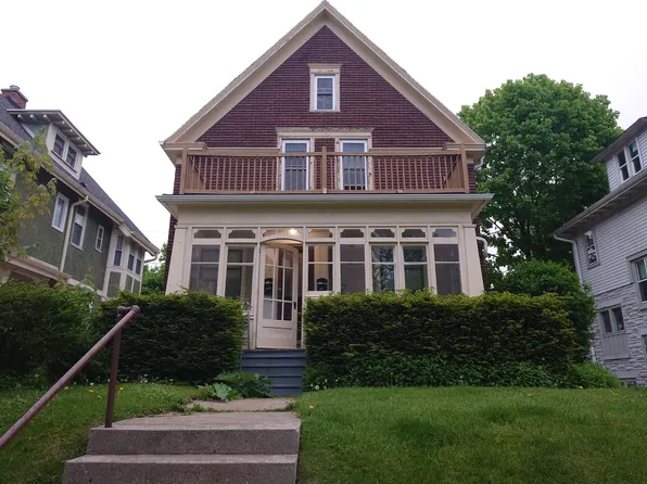 3056 N Murray Ave, Milwaukee, WI 53211