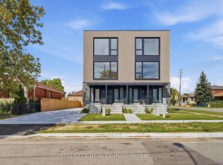 276 Lanor Ave #2, Toronto, ON M8W2P9