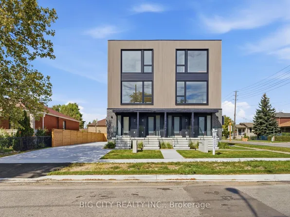 276 Lanor Ave #2, Toronto, ON M8W 2P9
