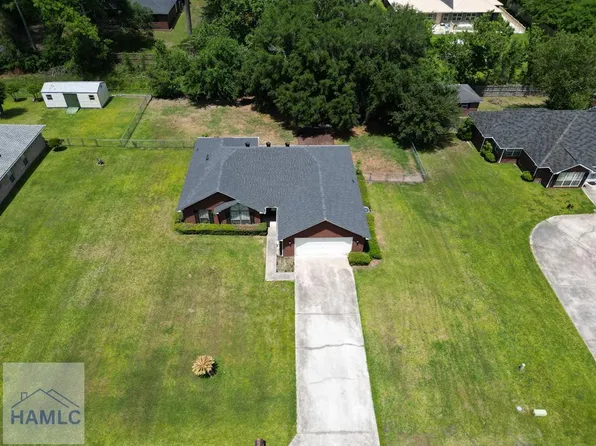 417 Deloach Dr, Hinesville, GA 31313