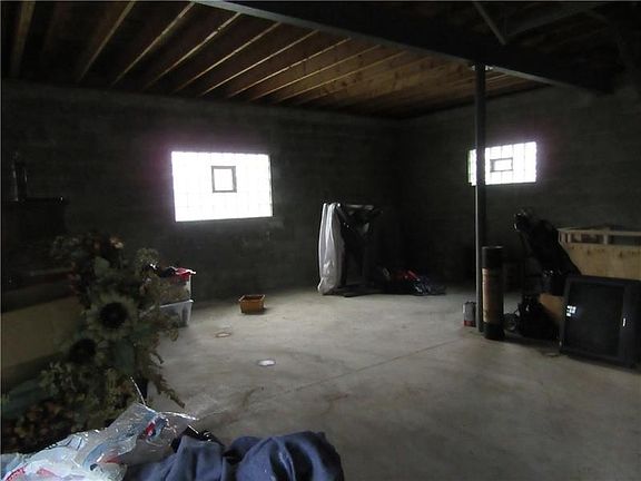 5th image of 408 N 4th St