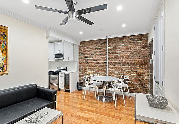 2nd image of 196 Elizabeth St APT 14